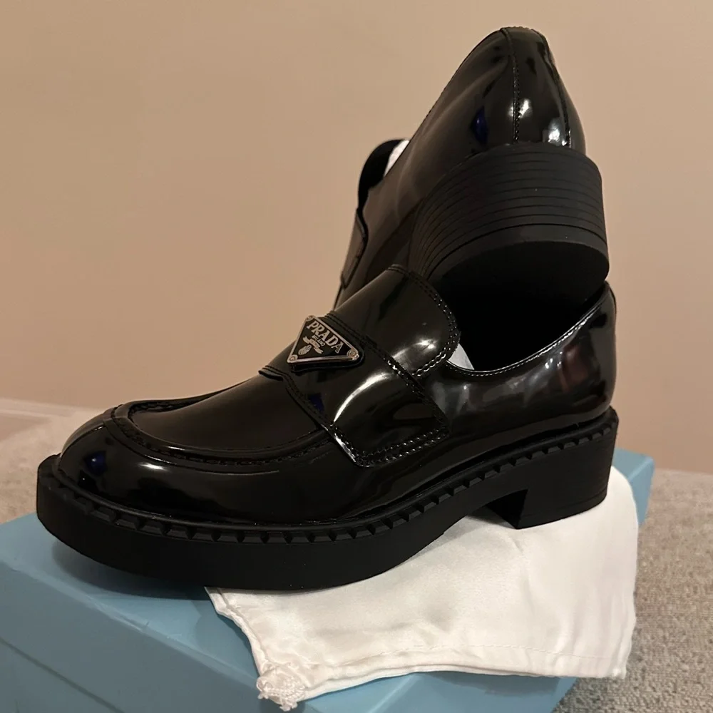 NEW PRADA Black Patent Leather Loafers Size 39 - Picture 6 of 10